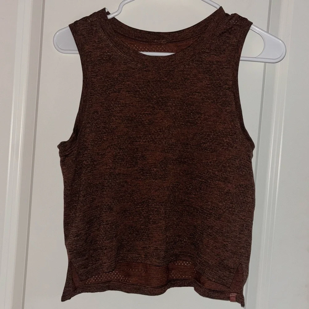 Lululemon Train To Be Muscle Tank Top Dot Camo Dark Terracotta Orange Size 4